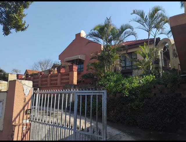 3 BEDROOM HOUSE FOR SALE IN WOODLANDS